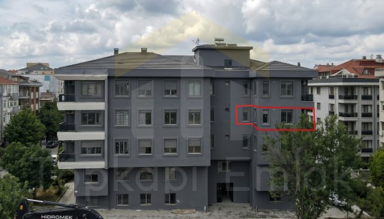 BAHÇELİEVLER ÖMÜR PLAZA SOKAĞI / E'5'E CEPHE / 95m² / 2.5+1 / SIFIR KİRALIK DAİRE