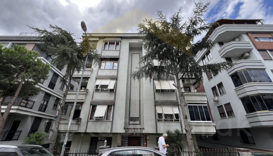 BAHÇELİEVLER ÖMÜR PLAZA ARKASI 3+1 / 180 m² / KİRALIK DAİRE